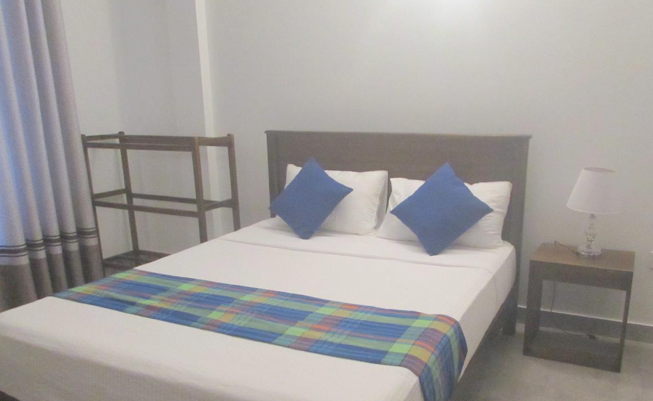 Red Chillies Tourist Inn Kandy Dış mekan fotoğraf