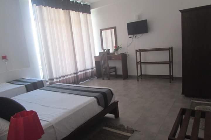 Red Chillies Tourist Inn Kandy Dış mekan fotoğraf