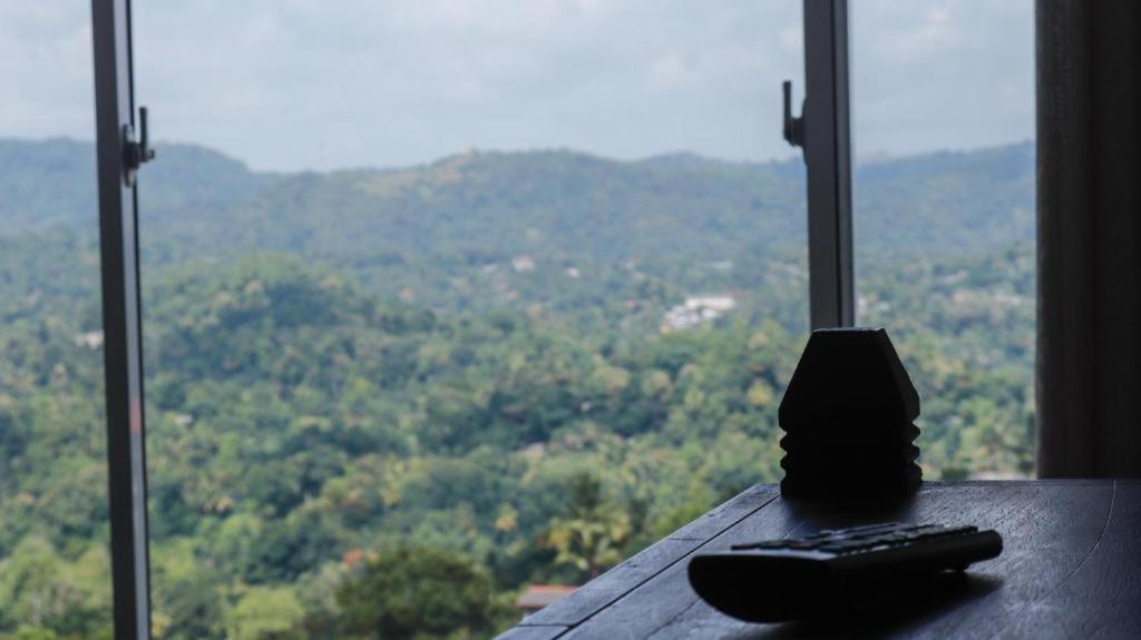 Red Chillies Tourist Inn Kandy Dış mekan fotoğraf
